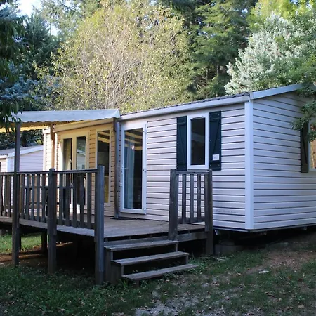 Camping Chantemerle 3*