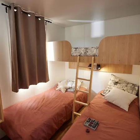 Chantemerle Camping 3*